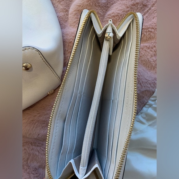 Michael Kors Set - Picture 15 of 16